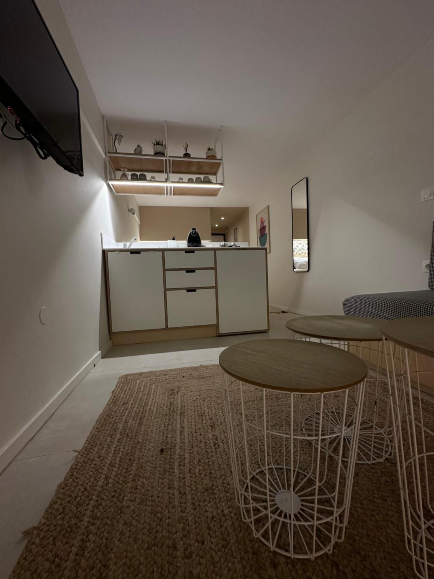 Urban Hide Apartment Tesalonika Bagian luar foto